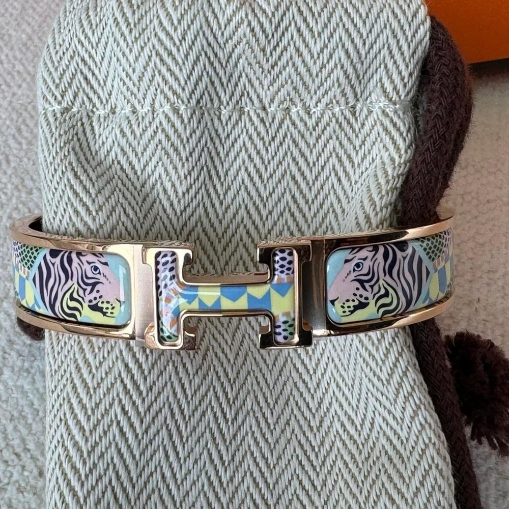 Hermes - Picture 4 of 7